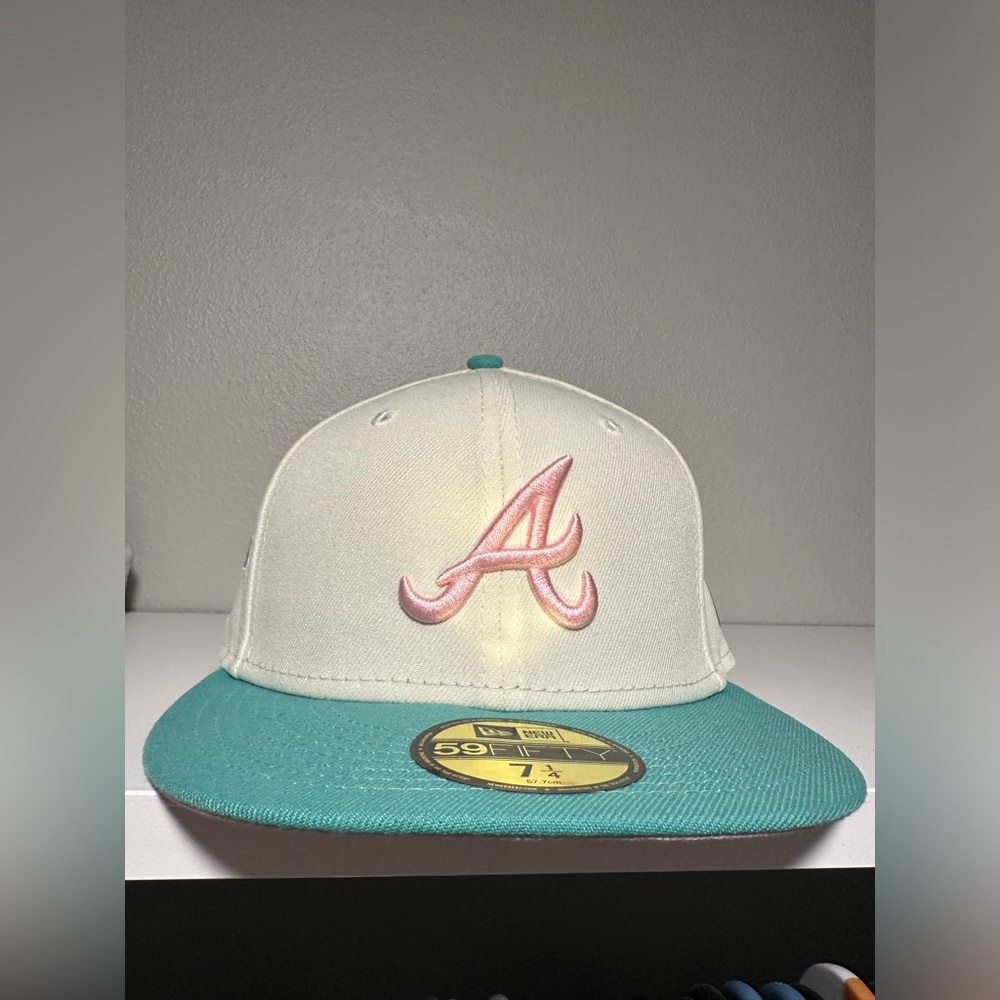 New Era Atlanta Braves Chrome Mint Pink Baseball Cap